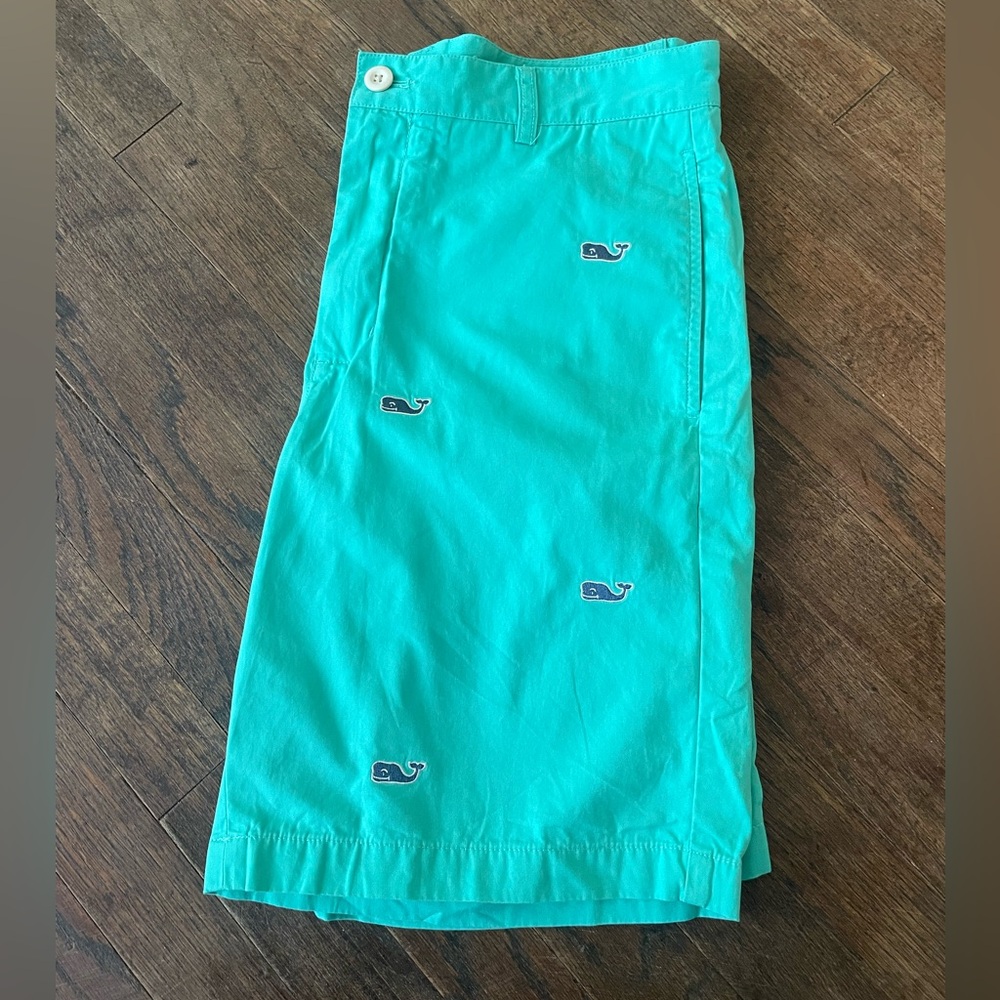 NWOT Vineyard Vines size 32 Whale Club Shorts